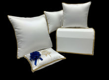 Cargar imagen en el visor de la galería, Quinceañera Set #17, 5 Custom Embroidery In English &amp; Spanish (Mis Quince Años) Kneeling Pillow, Tiara Pillow, Photo Album, Guest Book, Bible, &amp; Money Bags