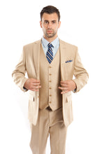 Cargar imagen en el visor de la galería, Men&#39;s Modern Fit Lt. Beige Solid Shiny Sharkskin 3-PC Suit