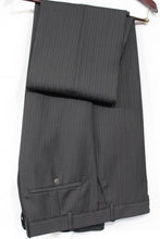 Cargar imagen en el visor de la galería, Grey Pinstripe Suit For Men Wool Suits For All Ocassions MW110