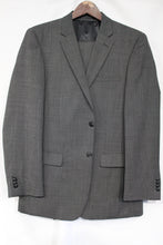 Cargar imagen en el visor de la galería, Grey Birdseye Suit For Men Wool Suits For All Ocassions MW115